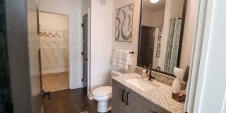 The Wren Apartments Gallery 6