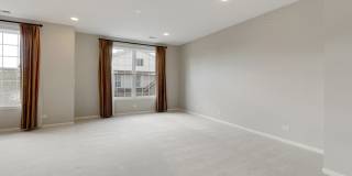 1376 Scarboro Road Gallery 6