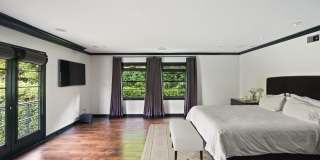 1443 N Doheny Dr Gallery 12