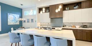 ** YOU WANT LUXURY AT ITS FINEST**ABSOLUTELY STUNNING ENTERTAINMENT 4\5 MOORINGS HOME ** Gallery 47