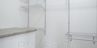 513 Lytle St Gallery 33
