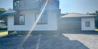 Fully Furnished- All Utilities Included- 3 Bedroom/ 2.5 Bath Gallery 1