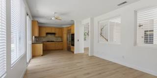 Gorgeous 3BD 2-Story Home in the Sorrento Community in Porter Ranch! Gallery 16