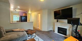 Charming Fully Furnished Home located in the vibrant city of Medford! Gallery 9