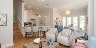 ****DOWNTOWN NAPLES*** SEASONAL***BEAUTIFUL VILLAS NAPOLI****NOW AVAILABLE*** Gallery 26