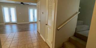 3 bed/1.5 bath townhome right off of I-49 Gallery 3