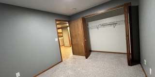 413 W Zeller Gallery 10