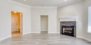 Four bedroom in Stone Lake! Gallery 10