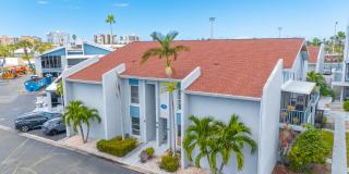 230 Medallion Blvd Gallery 33