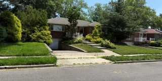 219 Willets Lane Gallery 1
