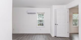 Completely Remodeled One Bedroom Home! Gallery 15