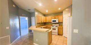 609/611 HAWTHORNE Avenue S Gallery 11