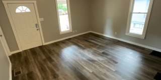 *August 2028* 5 Bedroom house 1 block off Kirkwood FULLY RENOVATED Gallery 6