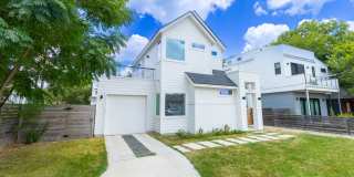 Beautiful 3 bedroom Home Right off of 6th Street! Gallery 1