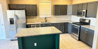 Cabezon Beauty | Large Yard | 2 Living Areas & Upstairs Loft | 1-year Lease |Tours Available! Gallery 8
