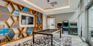 Sentral Michigan Avenue Gallery 23