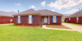 Updated 4 Bedroom, 2 Bath located in Highland Ridge Gallery 1