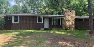 Charming home in Auburn! Gallery 1
