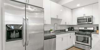 2151-2153 W Division St Gallery 25