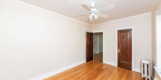 4101 N Sacramento Avenue Gallery 10