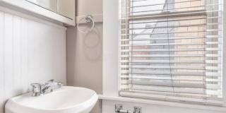 6 Hanford Street Gallery 18