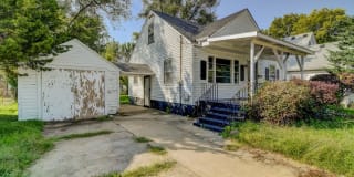 759 E Lawrence St Gallery 1