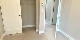 Modern 4BR Townhome in Prime Bellevue | AC | Bellevue Schools | Minutes to Microsoft Gallery 15