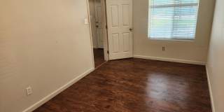 Las Flores Apartments Gallery 9