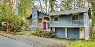 October Rent Free - Port Orchard Home with unfinished Basement Gallery 1