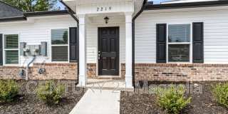 2219 Archer Lane Gallery 2