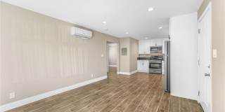 2417 W Stanford Gallery 14