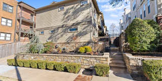 This luxurious townhouse on Cherry St. Gallery 43