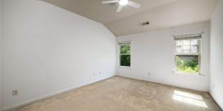 1798 Oakbrook Lane NW Gallery 31