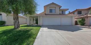 Green Valley Home! Beautiful &  Spacious! Stainless steel appliances! Washer & dryer! No pets! Gallery 1