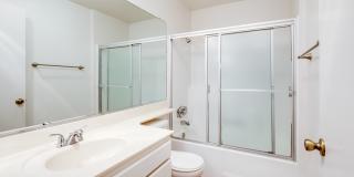 Beethoven Garden Apartments Gallery 16