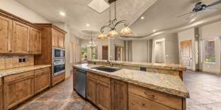 Beautiful Home in an Exclusive Gated Community Gallery 14