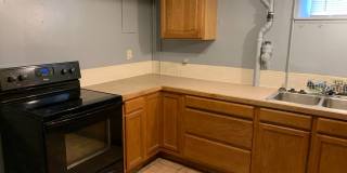 1422 W Oak St Bsmt UNIT Gallery 28