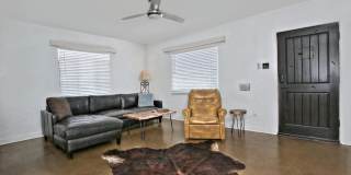 1923 W Earll Drive Gallery 9