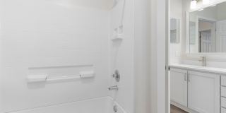 The Charleston Gallery 11