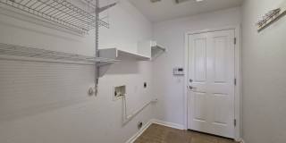 914 Tisbury Parkway Gallery 10