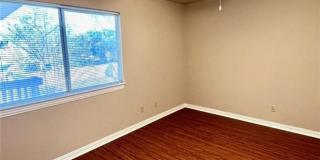 Arbor Village Condominium / Beautiful Update Unit / Refrigerator, Washer & Dryer included Gallery 30