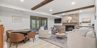 Luxury Lakefront House - Fully Furnished Gallery 25