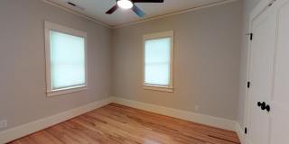 Beautiful Renovated Duplex in Wilmore! Gallery 14