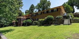 304 Westview Dr Gallery 1