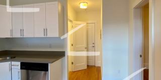 Nice 2 bed in Brookline Gallery 22