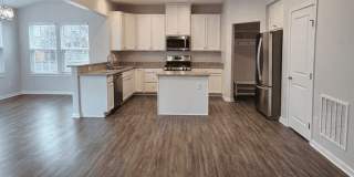 320 Ridgefield Dr Gallery 6