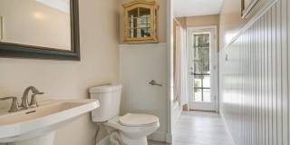 250 E Central Boulevard Gallery 13