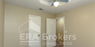 2304 Sherman Gallery 19