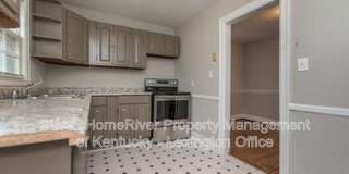 200 Floral Park Gallery 11