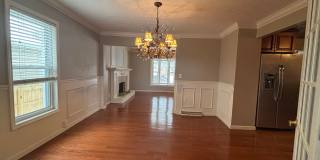 Charming 3 Bed Bungalow with First-Floor Living – Akron, OH Gallery 17